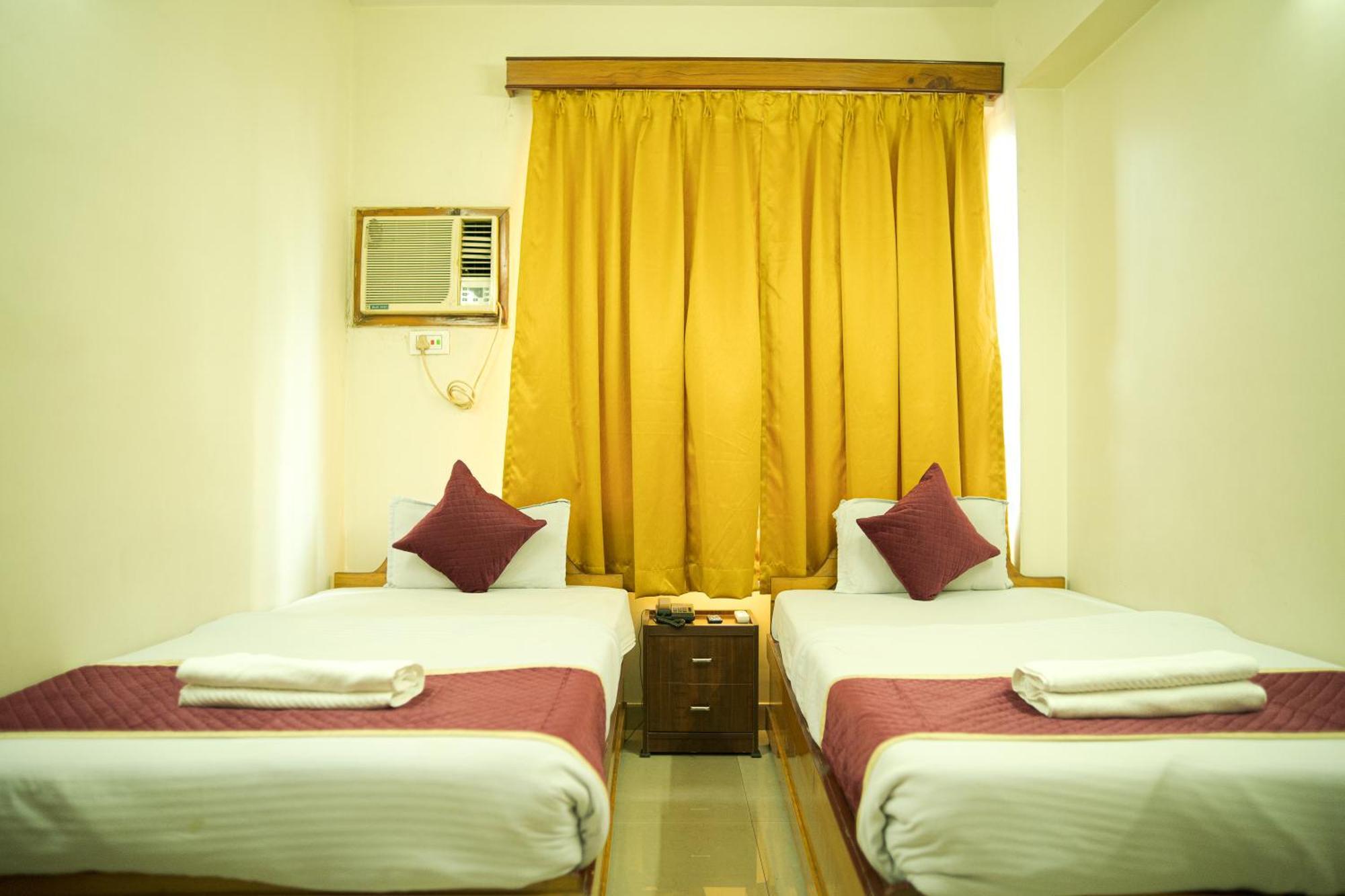 Hotel Ta-Tin Durgāpur Екстериор снимка