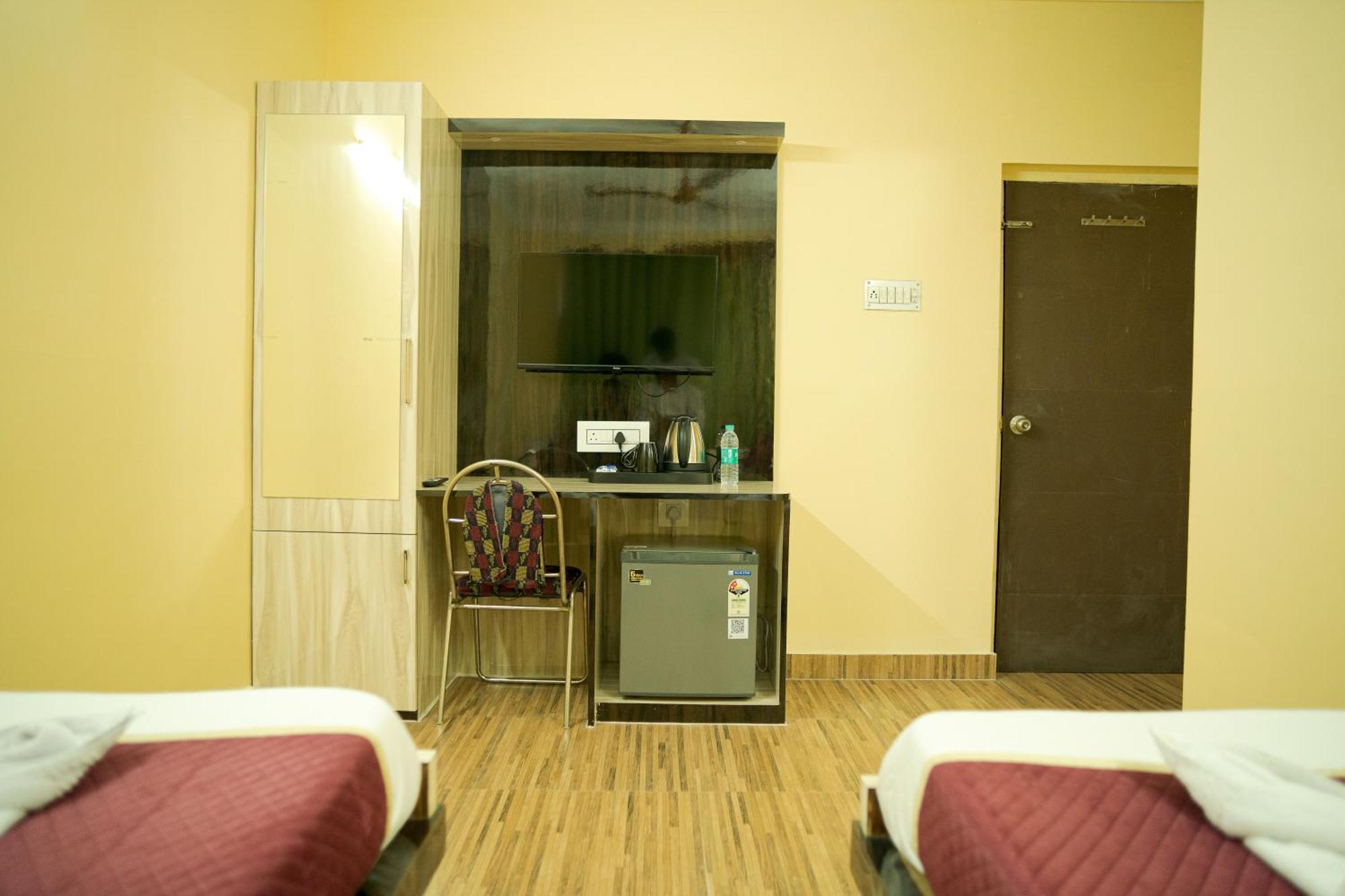 Hotel Ta-Tin Durgāpur Екстериор снимка